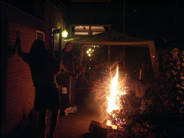 020819_bbqels18_fire