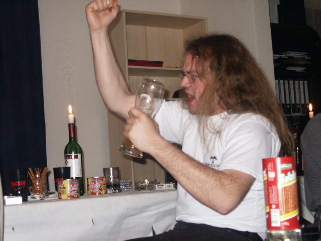 021129_bdaythorsten12_t.jpg