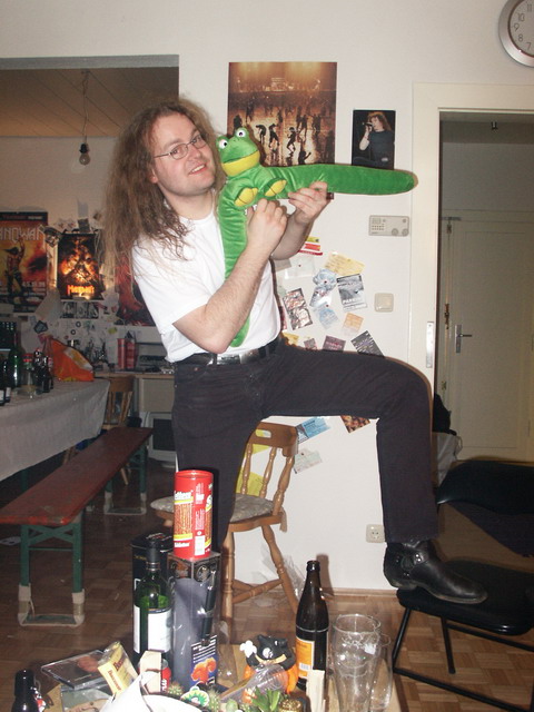021129_bdaythorsten21_t.jpg 