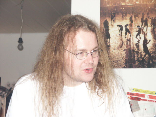 021129_bdaythorsten26_t.jpg 