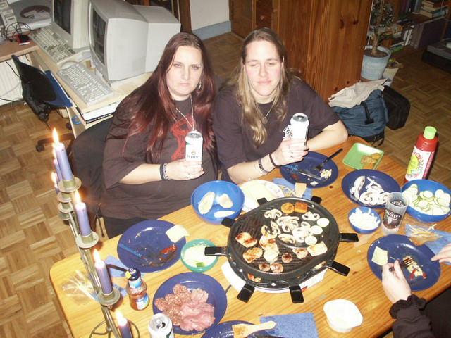 021231_03_dinner.jpg 