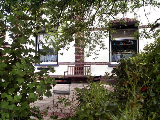 yard230504