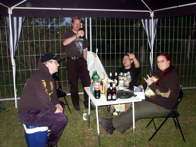 byh04_2406_06_camping_jerome_anders_markus_marlies