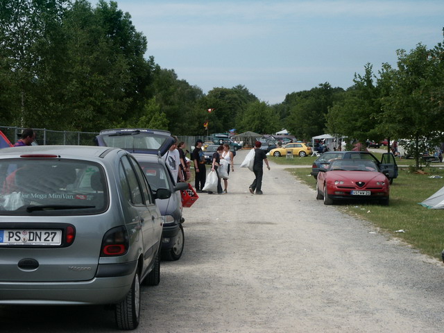 byh04_2706_04_camping
