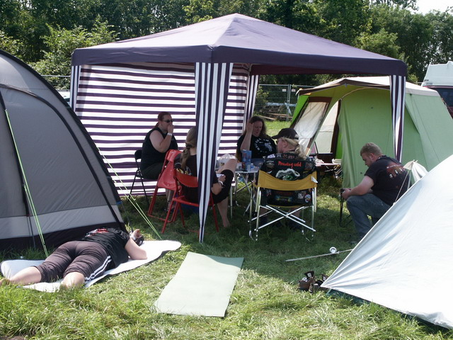 woa04_009_0508m_mpcamp.
