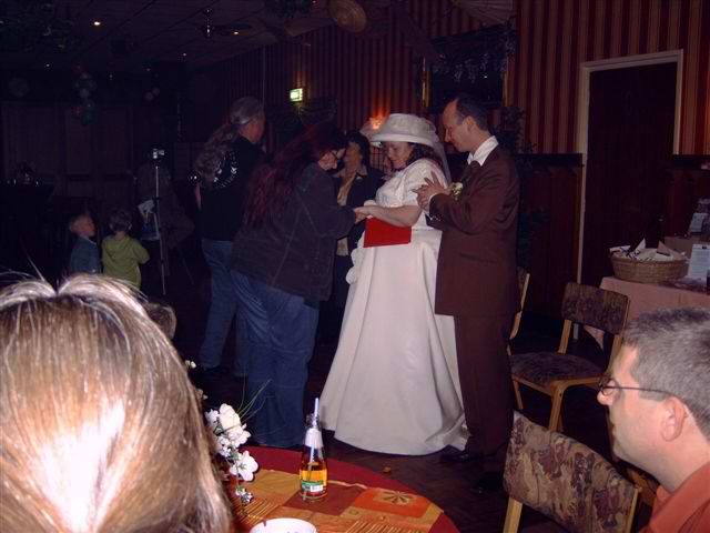 marriage_anneke_cordy111104_22