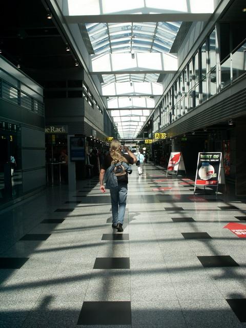can060904_01_duesseldorfairport