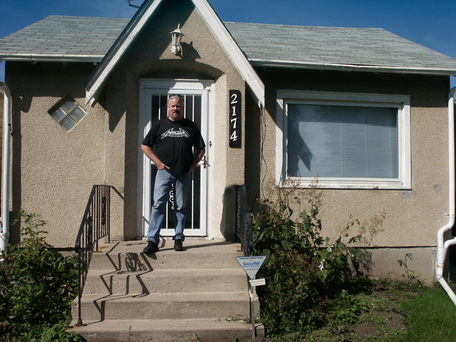 can070904_01_nico_timshouse