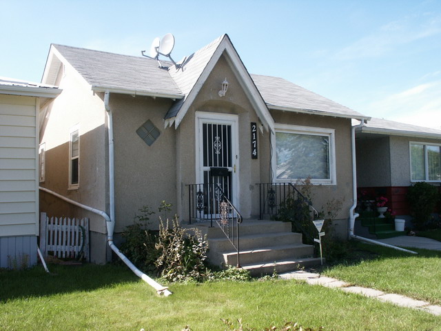 can070904_04_timshouse