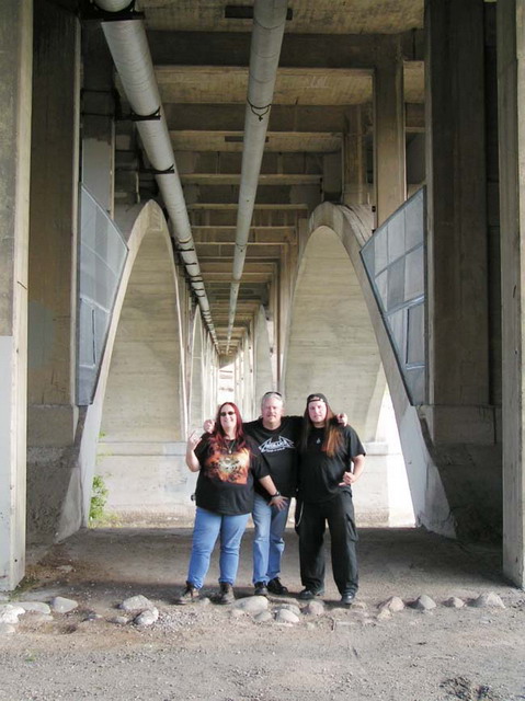 can080904_30a_underbridge2