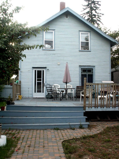 can080904_33_brentjenshouse