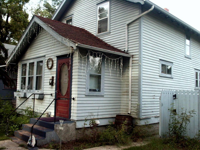 can080904_37_brentjenshouse