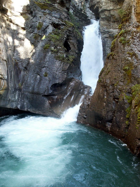 can120904_12_johnston_canyon
