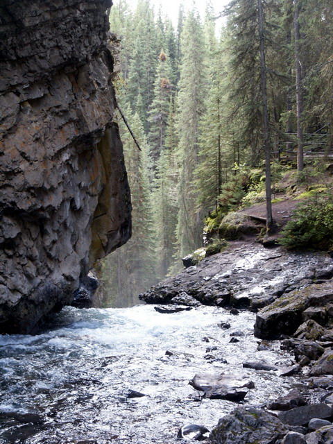 can120904_15_johnston_canyon