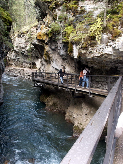 can120904_17_johnston_canyon