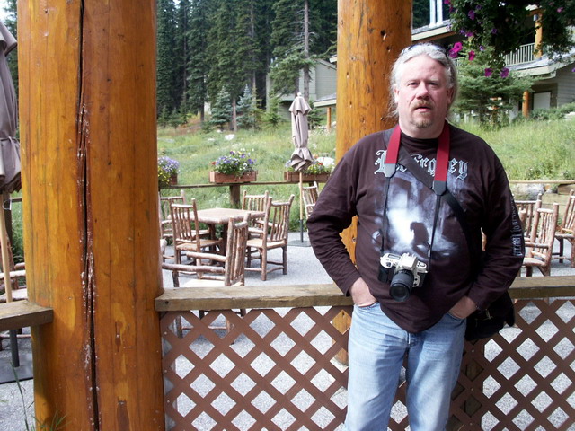 can130904_35_nico_lodge_morainelake