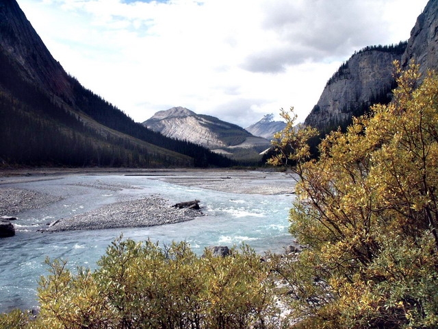 can130904_68_river