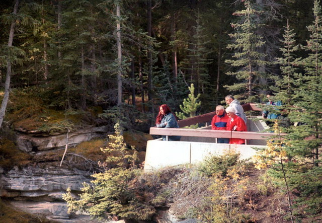 can170904_05n_athabascafalls