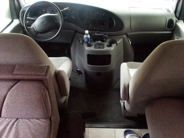 can200904_01_motorhome