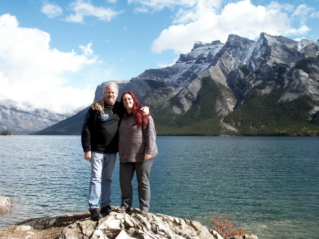 can200904_14_nico_marlies_lakeminnewanka