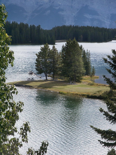 can200904_27_twojacklake