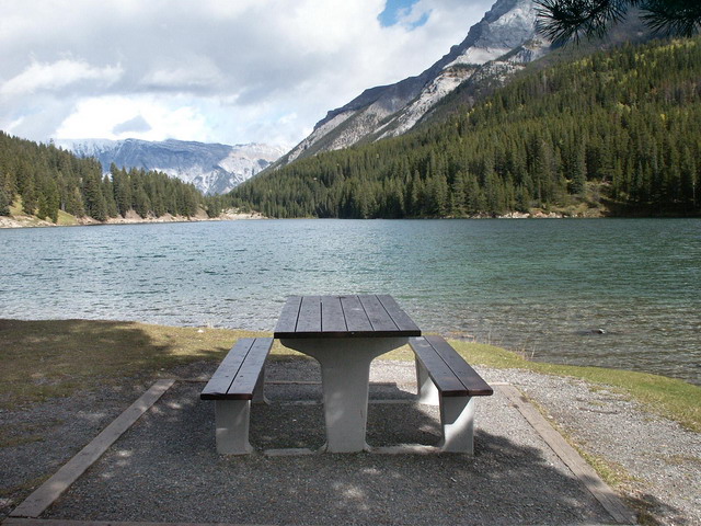 can200904_31_twojacklake