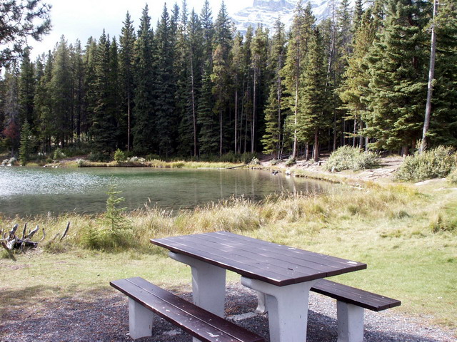 can200904_33_twojacklake