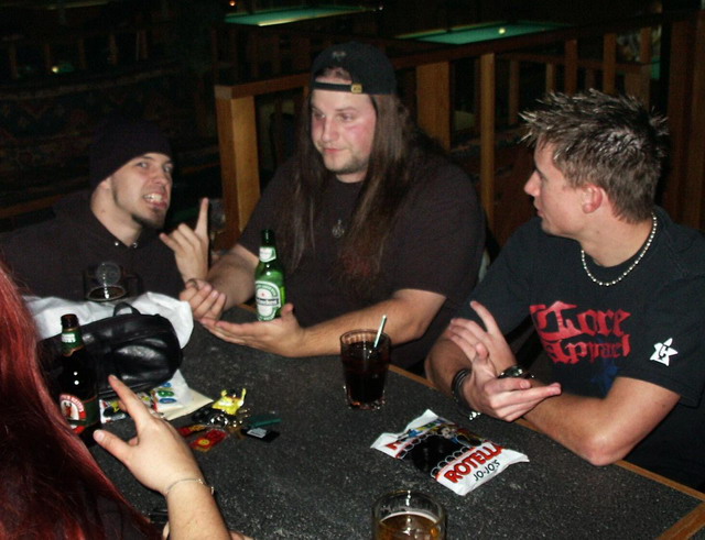 can260904_07_troy_tim_chad
