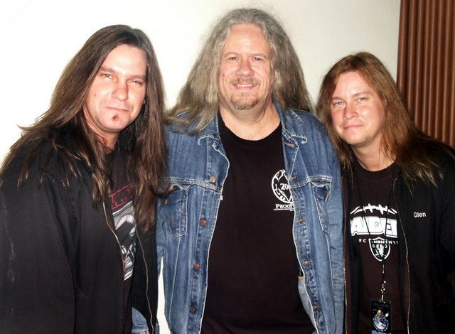 megadeth100205_03_shawn_nico_glen
