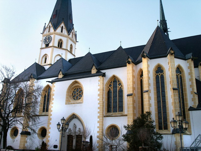 aw130205_39_laurentiuschurch