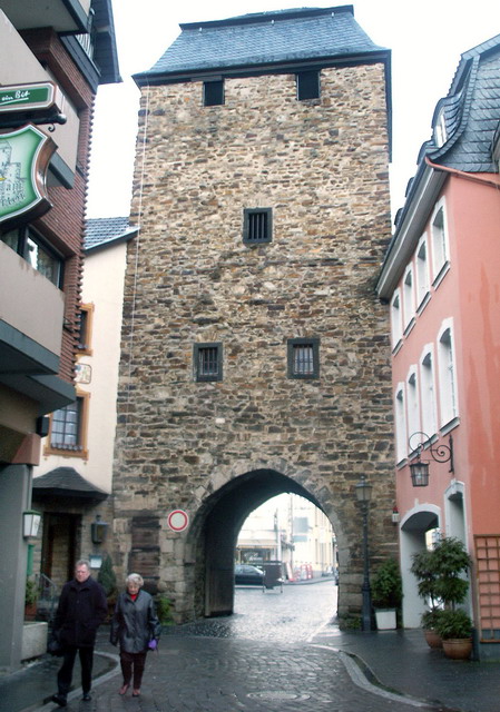 aw140205_01_niedertor