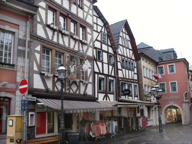 aw140205_10_niederhutstrasse