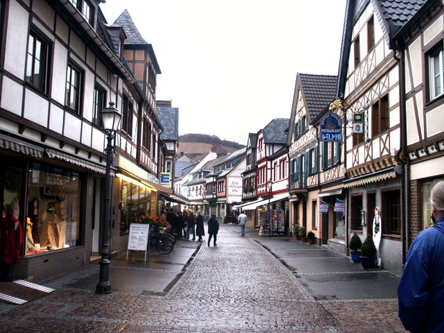 aw140205_27_ahrhutstrasse