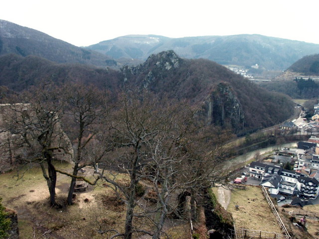 dannysandy130305_34_altenahr_sandyscastle