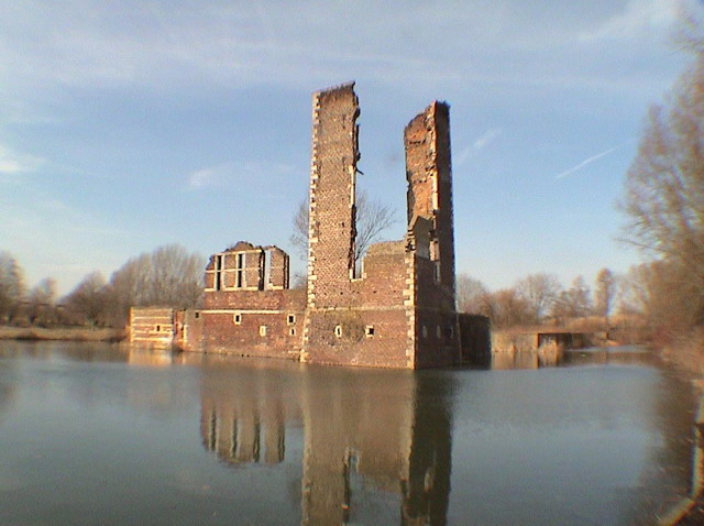 dannysandy150305_05s_heerlen_nicoscastle