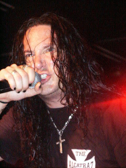 metalchurch030605_12_ronny