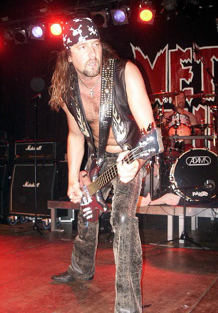 metalchurch030605_19_steve