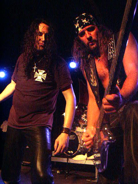 metalchurch030605_21_ronny_steve