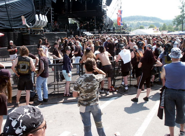 byh05_02_crowd_exciter