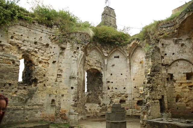 marlin150805_10_valkenburg_castleruins_chapel