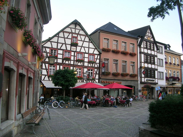marlin180805_09m_ahrweiler_marktplatz