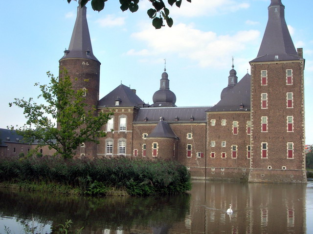marlin180805_33m_hoensbroek_castle