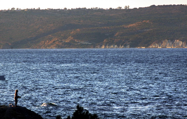 crete060905_21_kalives_fishing