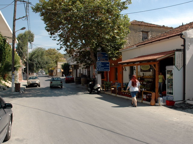 crete080905_17_kalives