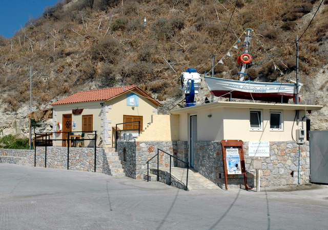 crete080905_39_kalives