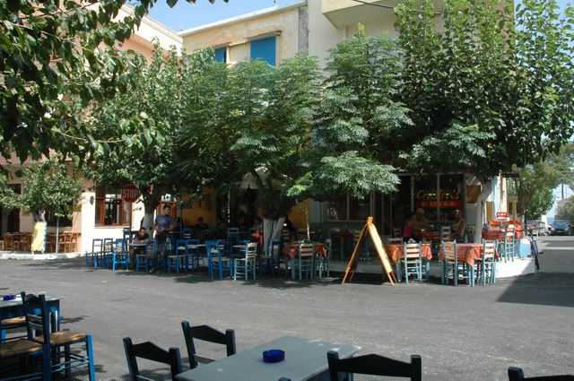 crete110905_42_paleochora