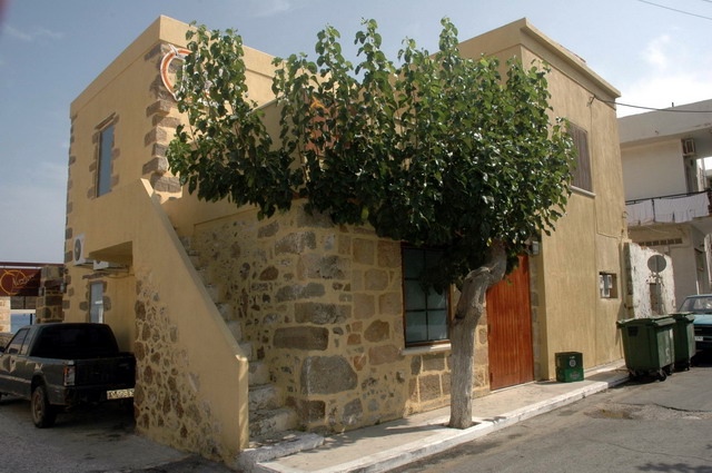 crete110905_62_paleochora