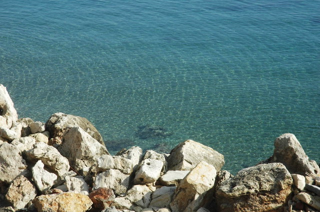 crete120905_04_kalives_clear_water