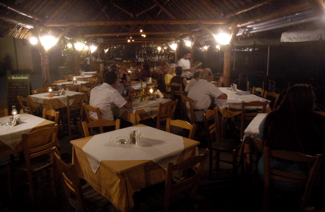 crete120905_13_kalives_mistrali