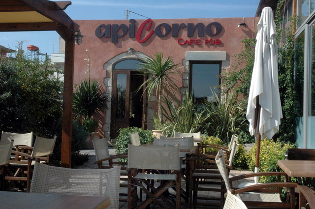 crete130905_13_kalives_apicorno